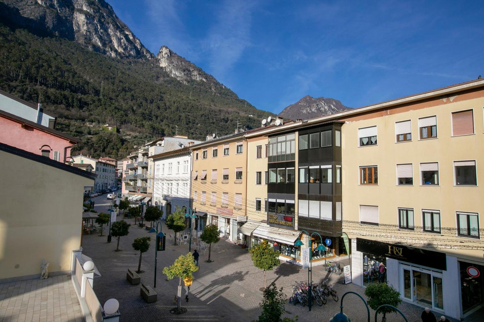 Riva Centro Apartment - Happy Rentals 外观 照片